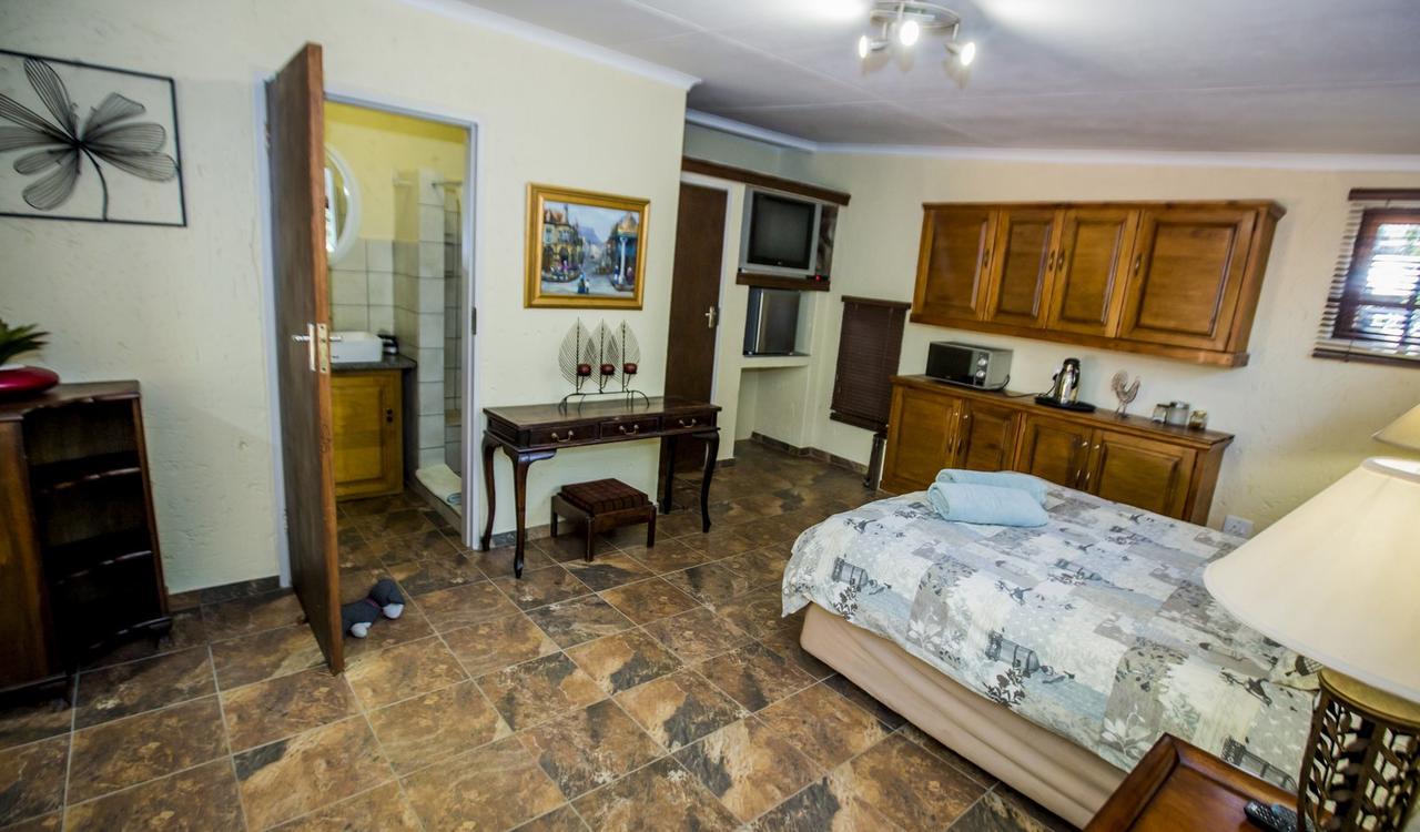 Benlize Lodge Hartbeespoort Kamer foto